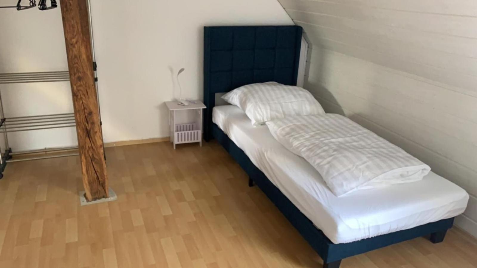 Zimmer In Wohnung, Monteure, Zentral, Enger Экстерьер фото
